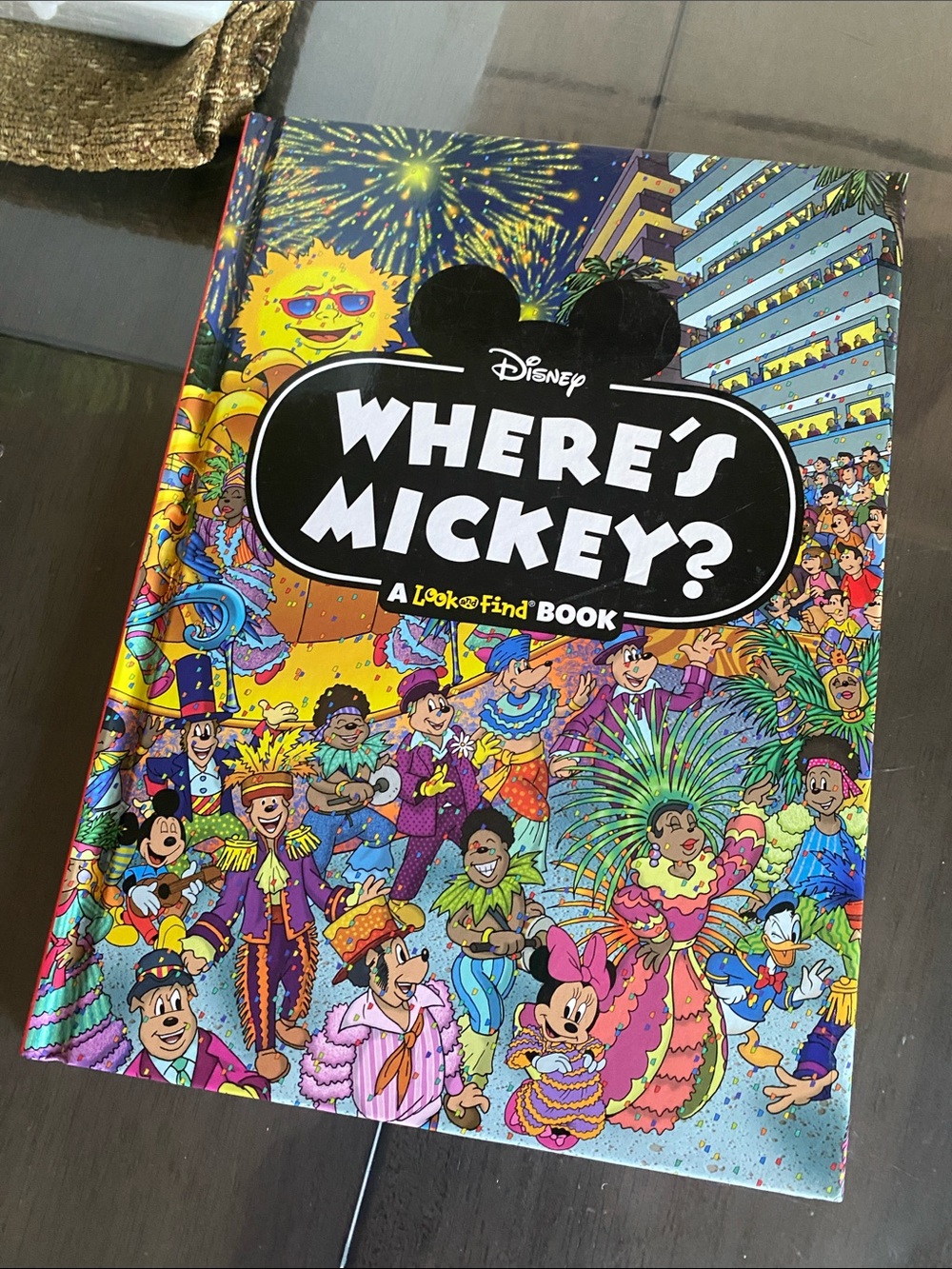 Disney Where’s Mickey Mouse? Look and find Book gifts